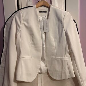 Forty Four fifty White Tailored Blazer with Textured Fabric